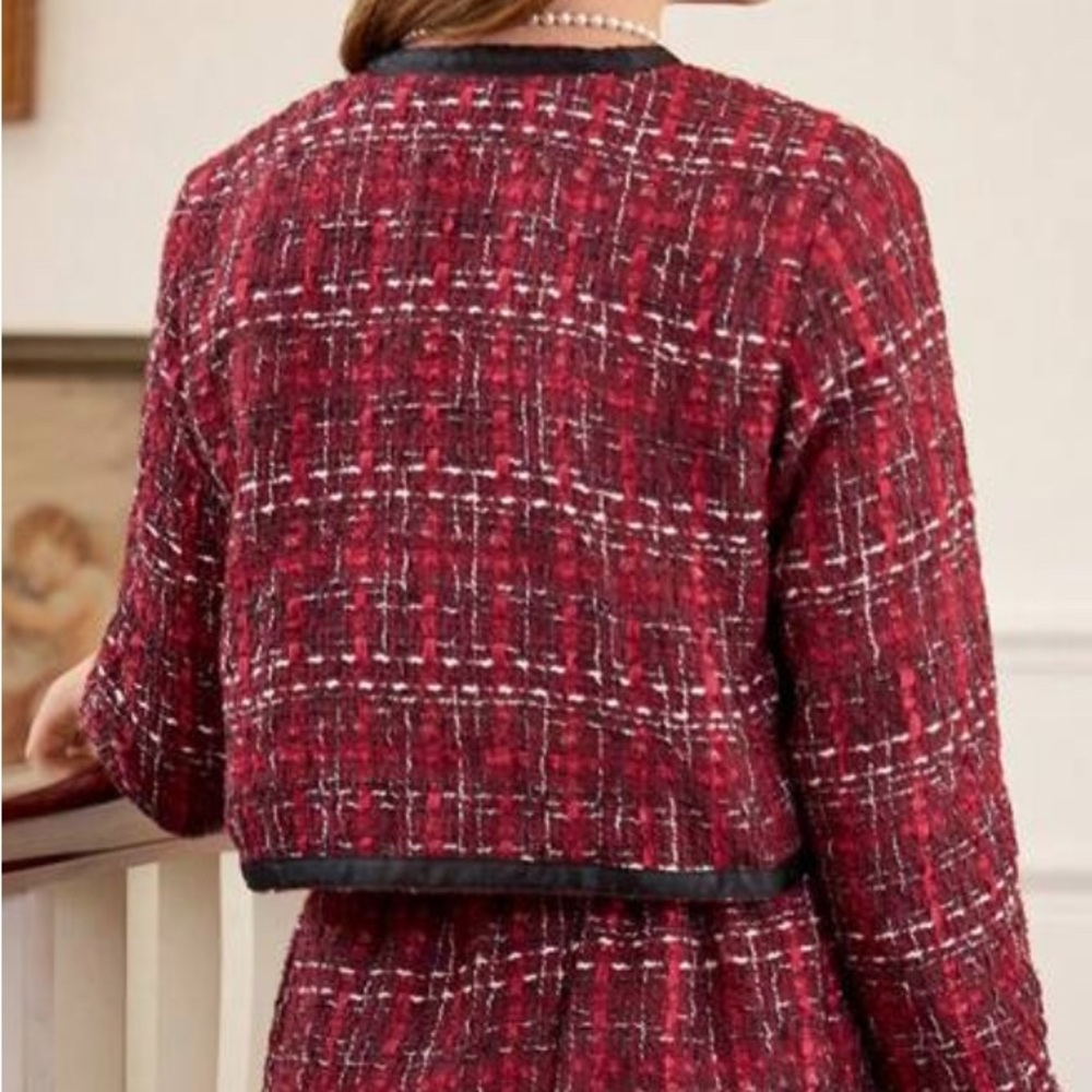 Waist jacket and skirt still in a very good condition